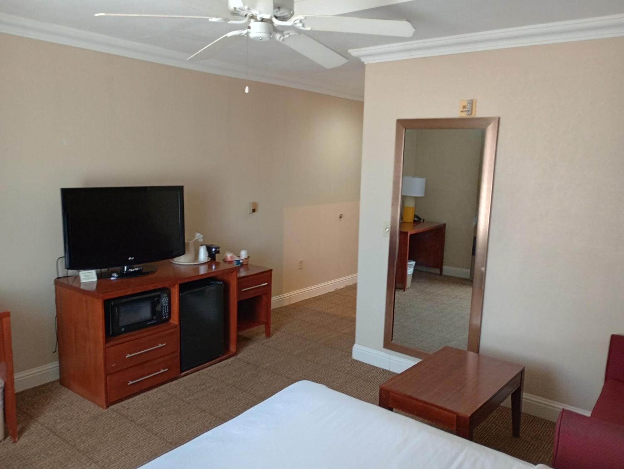 Samir Stay At Nw Expressway Oklahoma City Exterior foto